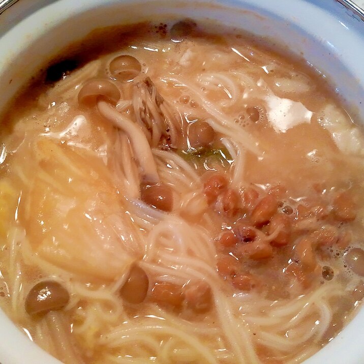 ごま味噌味の納豆キムチにゅうめん＋＋